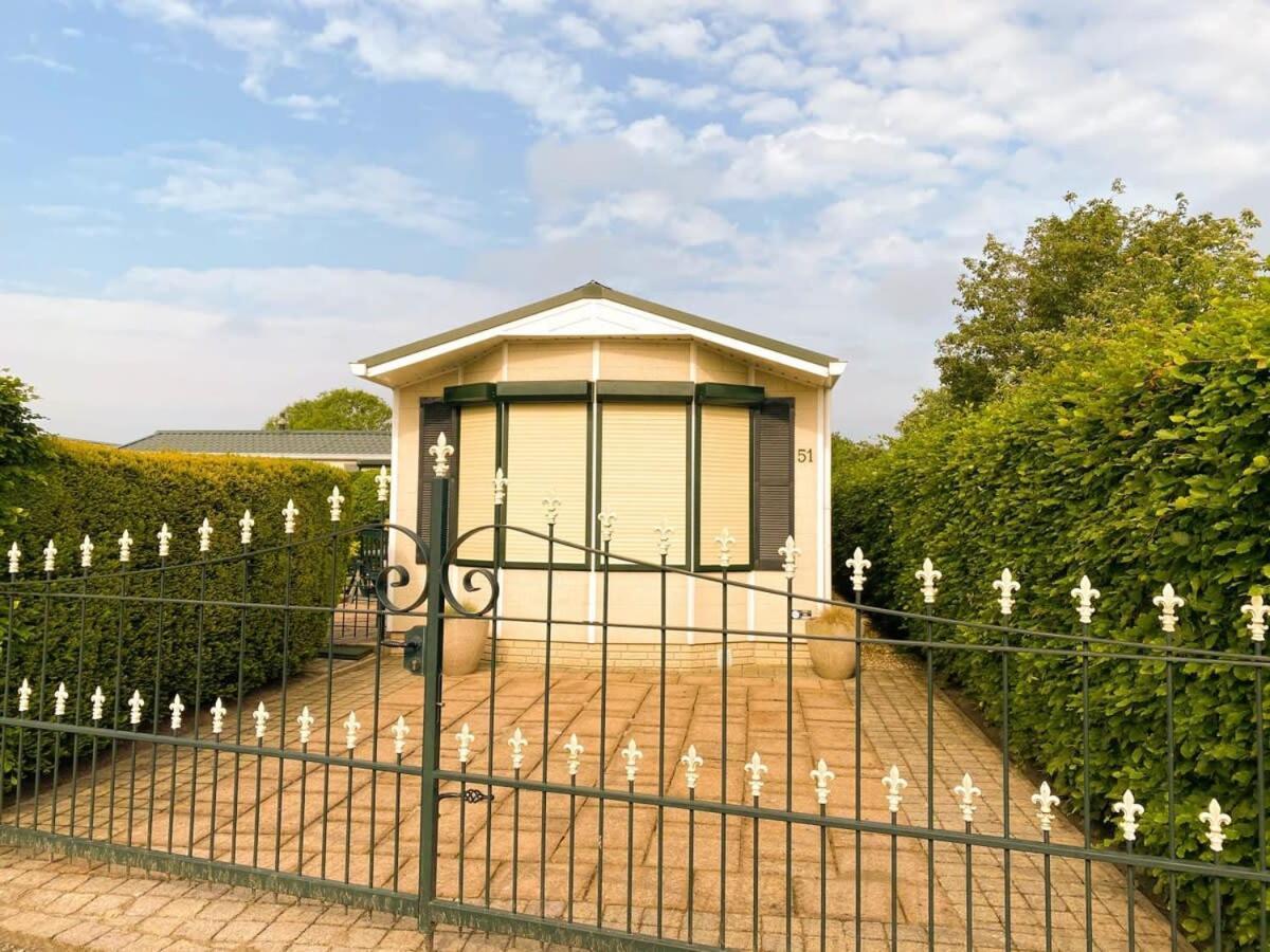 Hello Zeeland - Vakantiehuis Paarlhof 51 Villa Groede Bagian luar foto